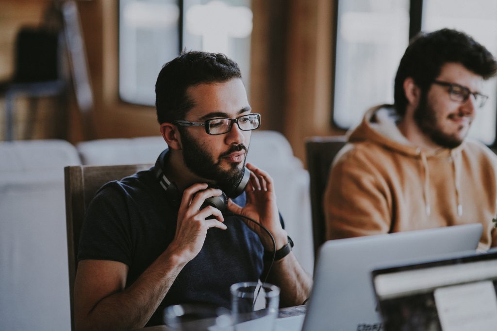 La musique au travail rend plus productifâ¦ Vous en pensez quoi?  