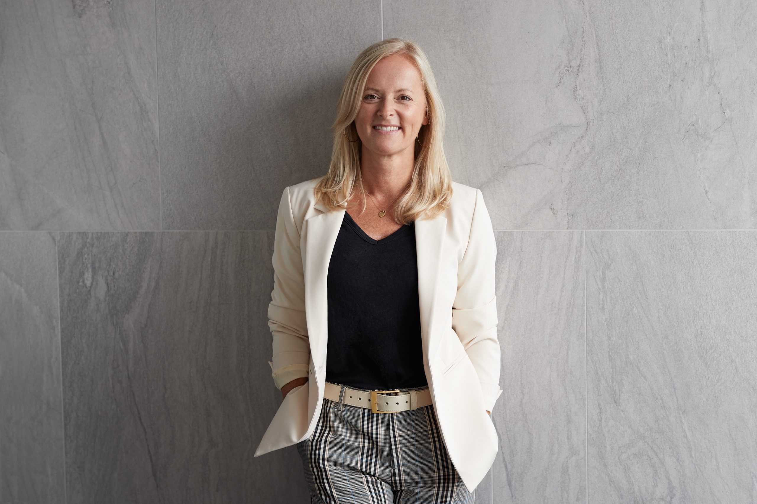 Mireille Larouche arrive en tant que viceprésidente, Gestion du