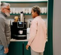 Parler boulot : un peu, beaucoup… ou pas du tout ?