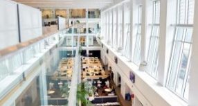 La Presse poursuit OpenAI (ChatGPT) pour violation de droit d’auteur