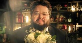 Pacini célèbre l’amour… même le plus improbable avec Les Invisibles