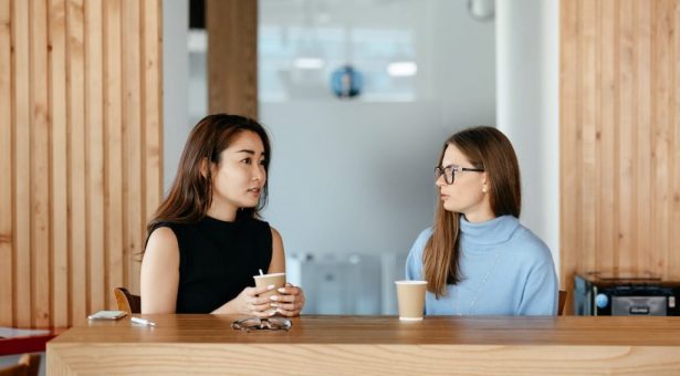 60 % des emplois au Québec hautement exposés à l&rsquo;IA : Un risque ou une opportunité à saisir ?