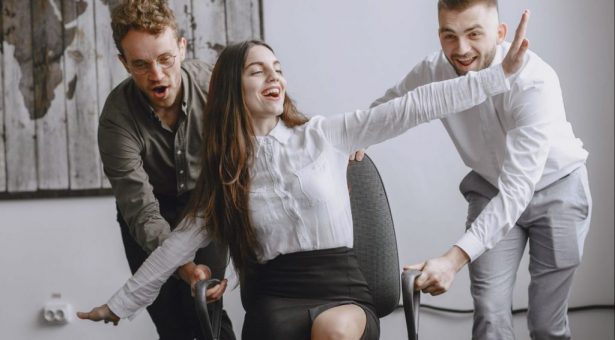 3 angles d&rsquo;attaque pour inspirer vos contenus « TikTok au bureau »